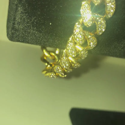 Bransoleta cuban złota z diamentami syntetycznymi