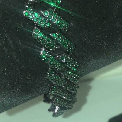 Bransoleta cuban gunmetal z zielonym diamentem syntetycznym